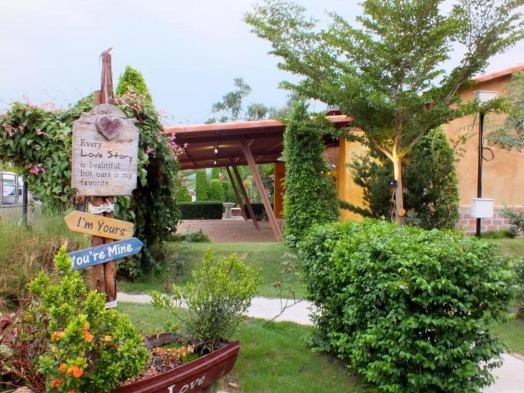 Villa Tuscany Country Resort Suan Phueng Luaran gambar