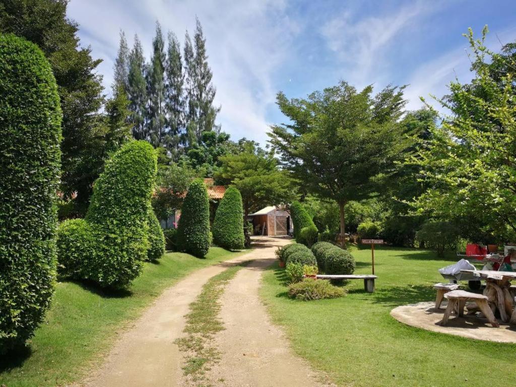 Villa Tuscany Country Resort Suan Phueng Luaran gambar