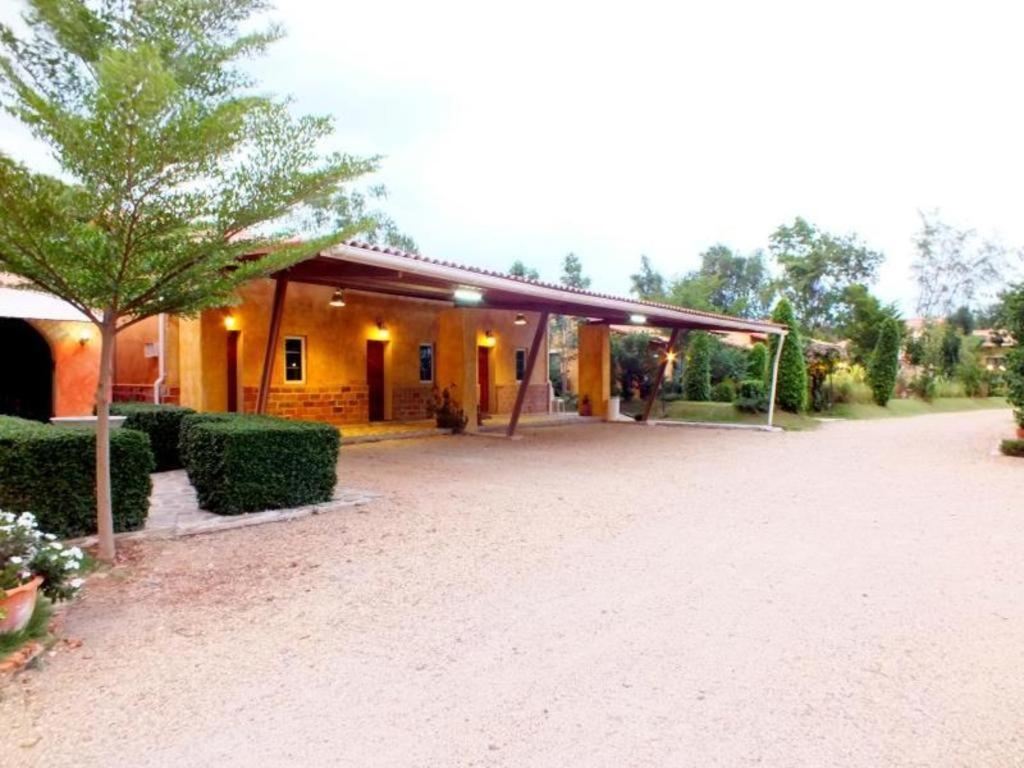 Villa Tuscany Country Resort Suan Phueng Luaran gambar