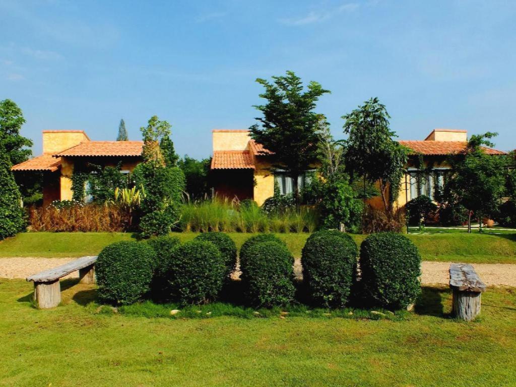 Villa Tuscany Country Resort Suan Phueng Luaran gambar