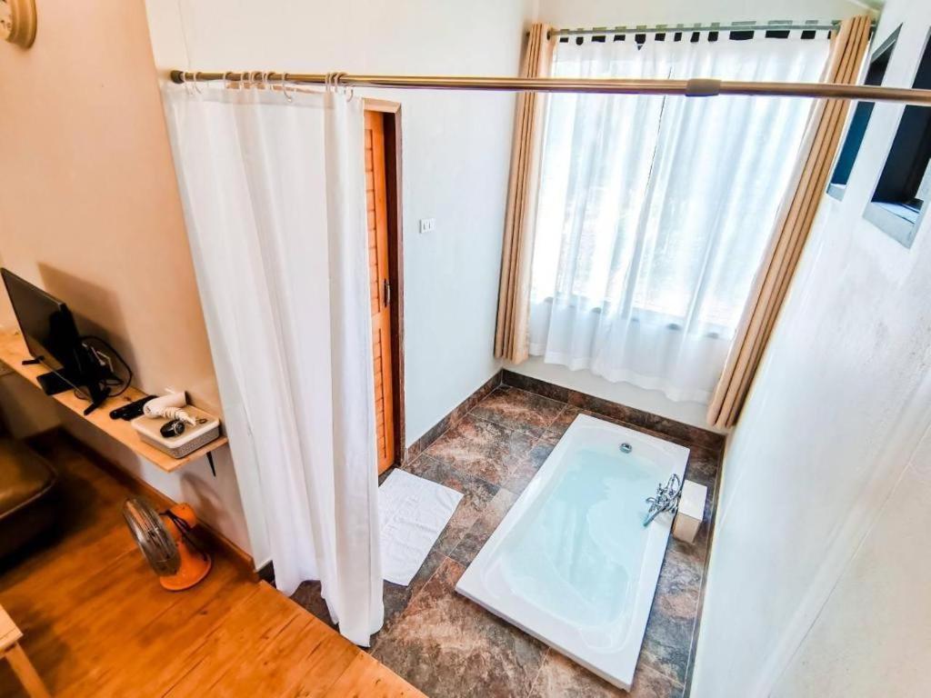 Villa Tuscany Country Resort Suan Phueng Luaran gambar