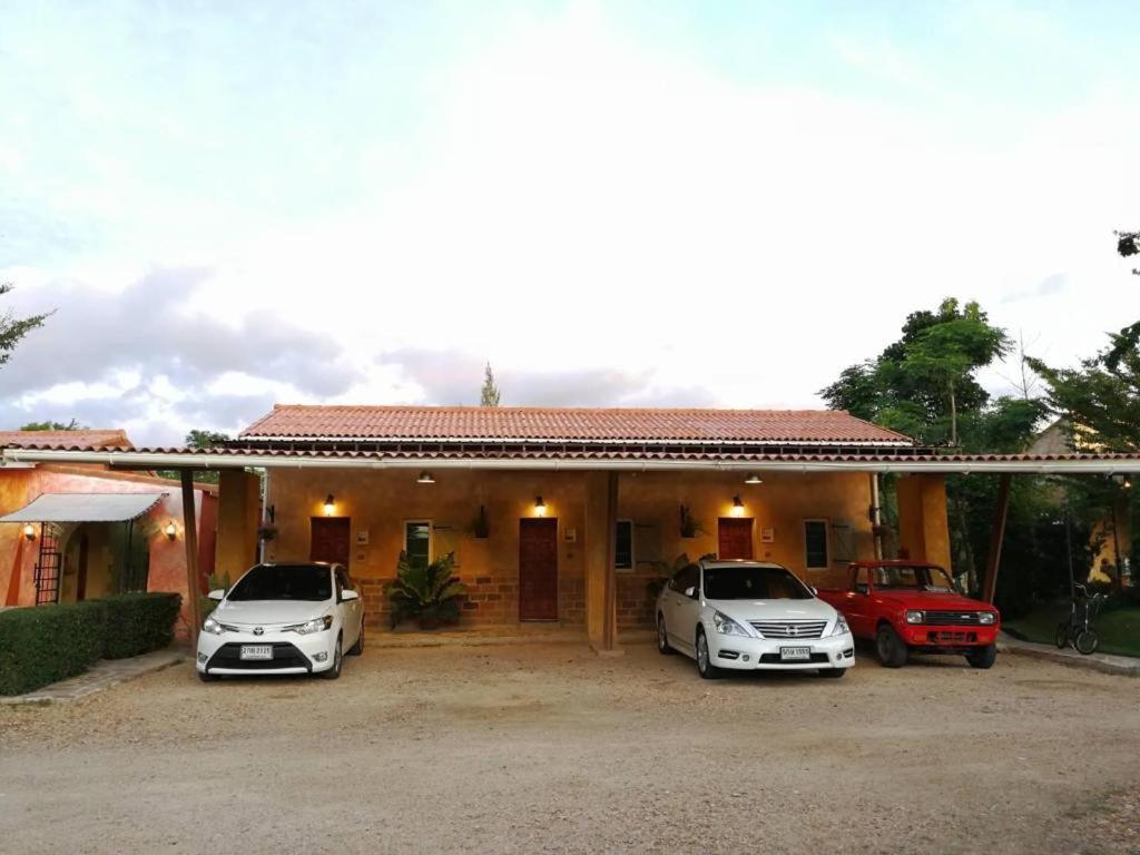 Villa Tuscany Country Resort Suan Phueng Luaran gambar